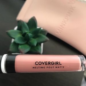 🆕 [COVERGIRL] Melting Pout Liquid Lipstick